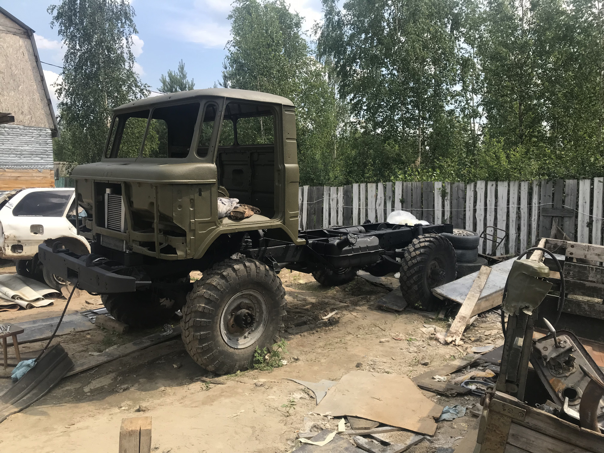 Фото кабины газ 66 спереди Поставили кабину - Газ 66 Врум Врум, 4,8 л, 1975 года кузовной ремонт DRIVE2
