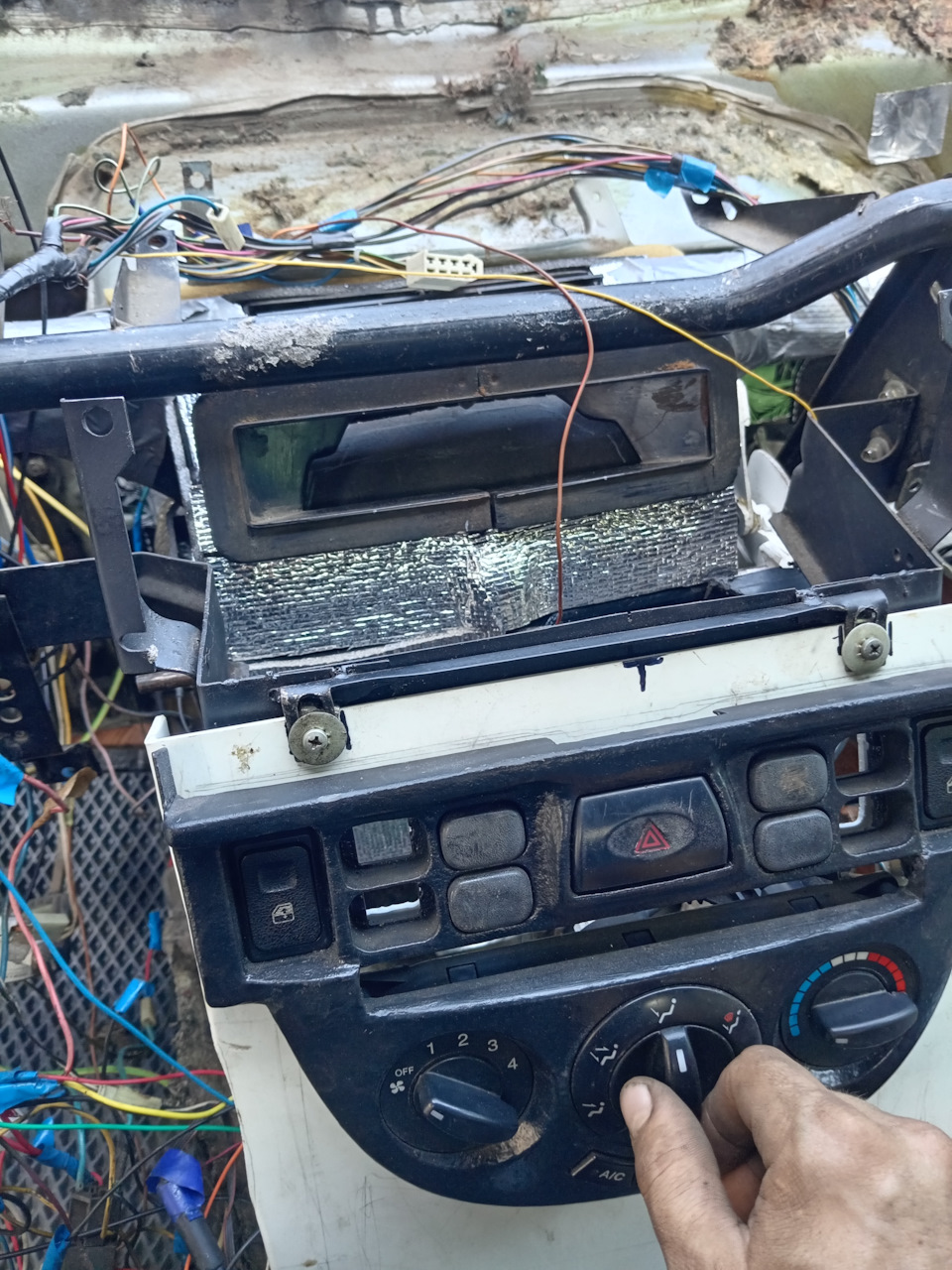 Так все три открыты — Lada 2120 Надежда