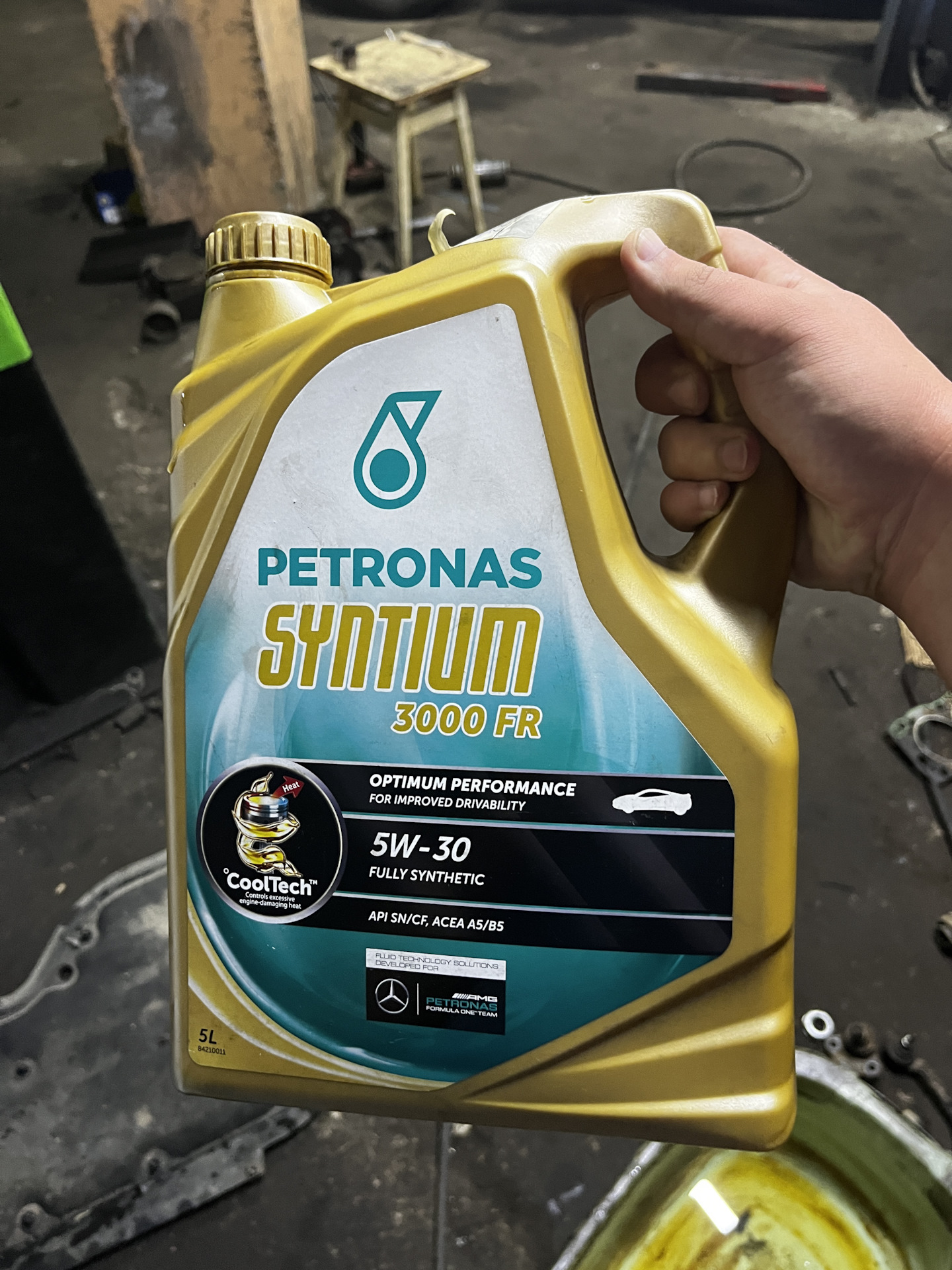 Масло petronas syntium 3000. Сколько стоит масло драйв.