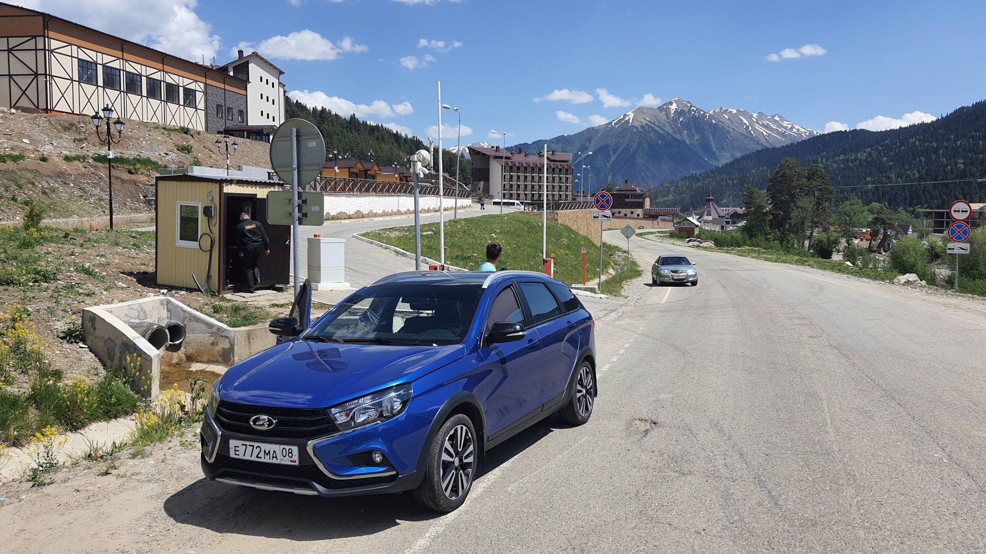 Поездка в горы. Архыз. — Lada Vesta SW Cross, 1,6 л, 2021 года |  путешествие | DRIVE2