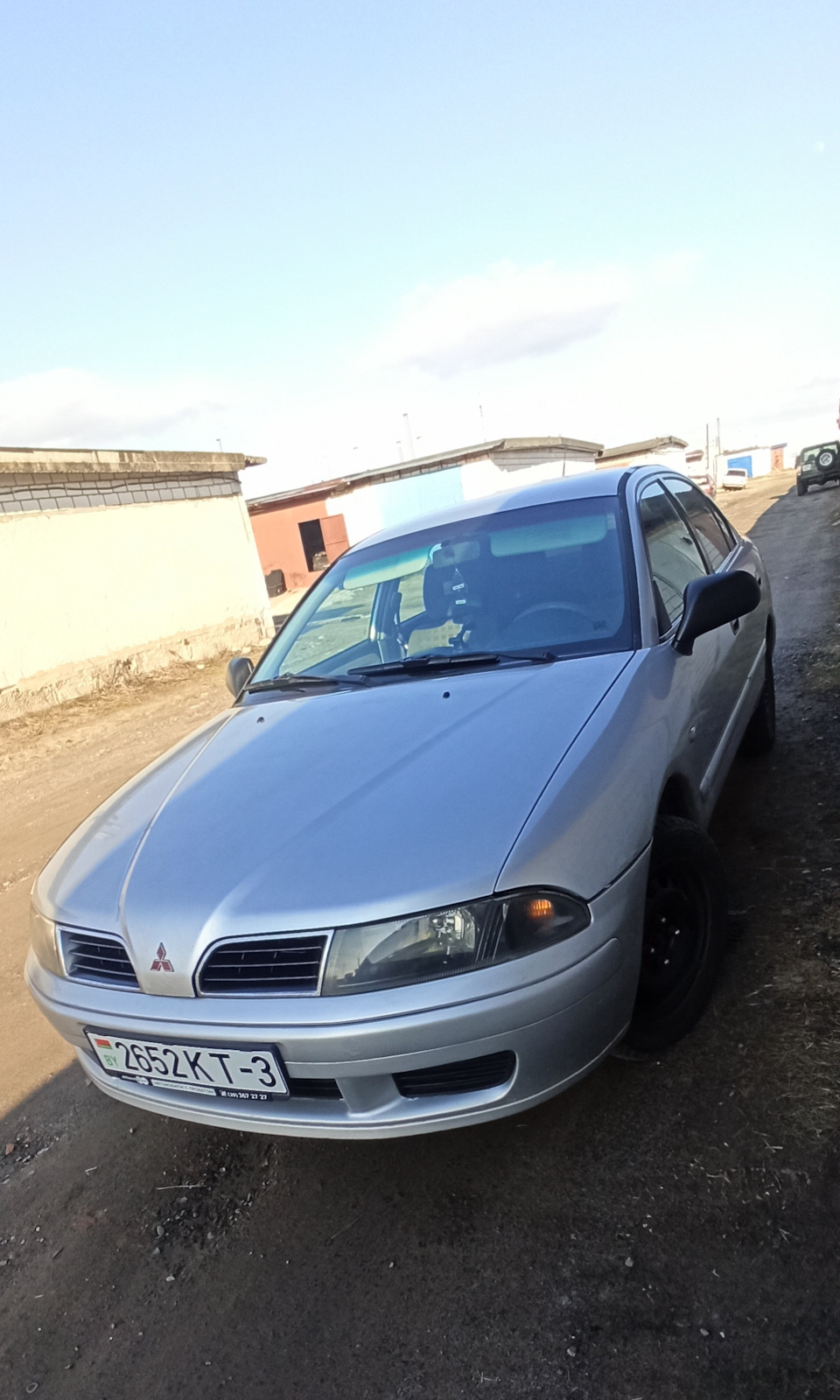 солярик уехал . — Mitsubishi Carisma, 1,9 л, 2001 года | продажа машины |  DRIVE2