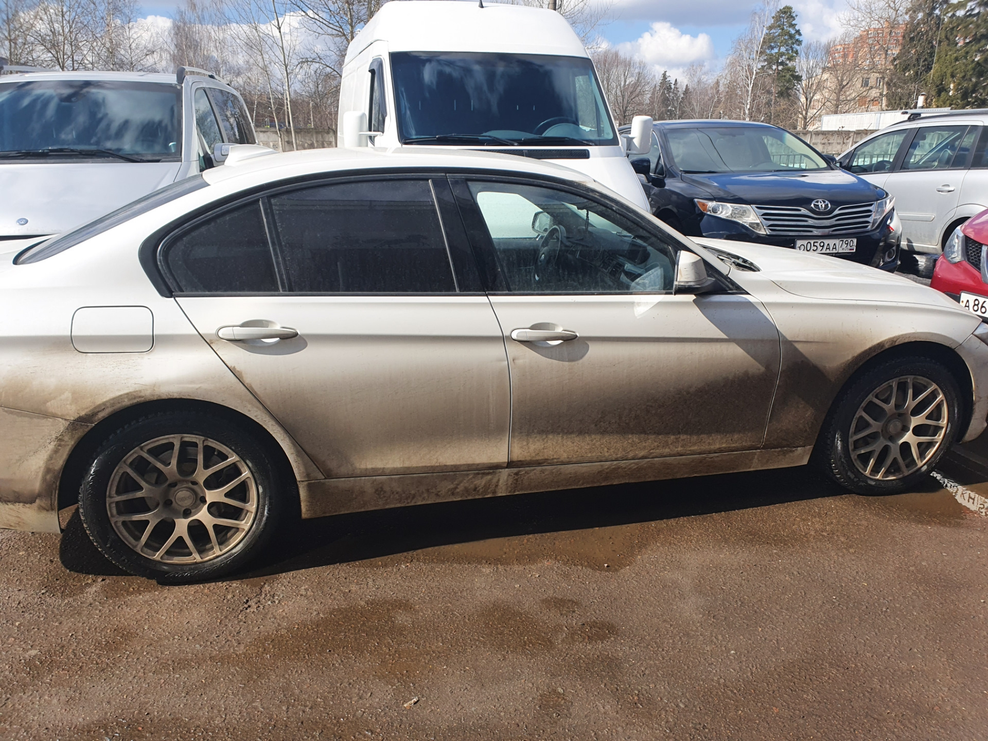 Субботний день, шиномонтаж мойка. — BMW 3 series (F30), 2 л, 2014 года ...