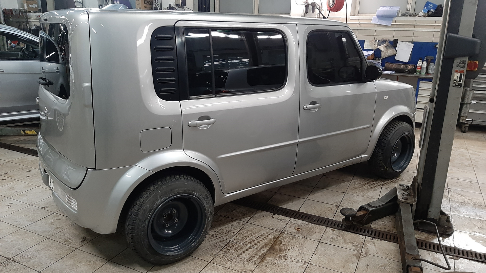 Nissan Cube II 1.4 бензиновый 2007 | КУБ (мини-гелик) на DRIVE2