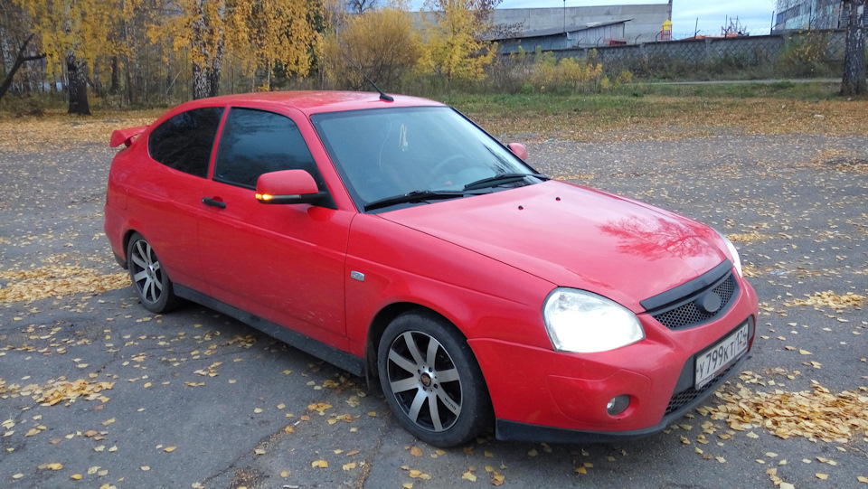 Lada Priora Coupe оранжевая