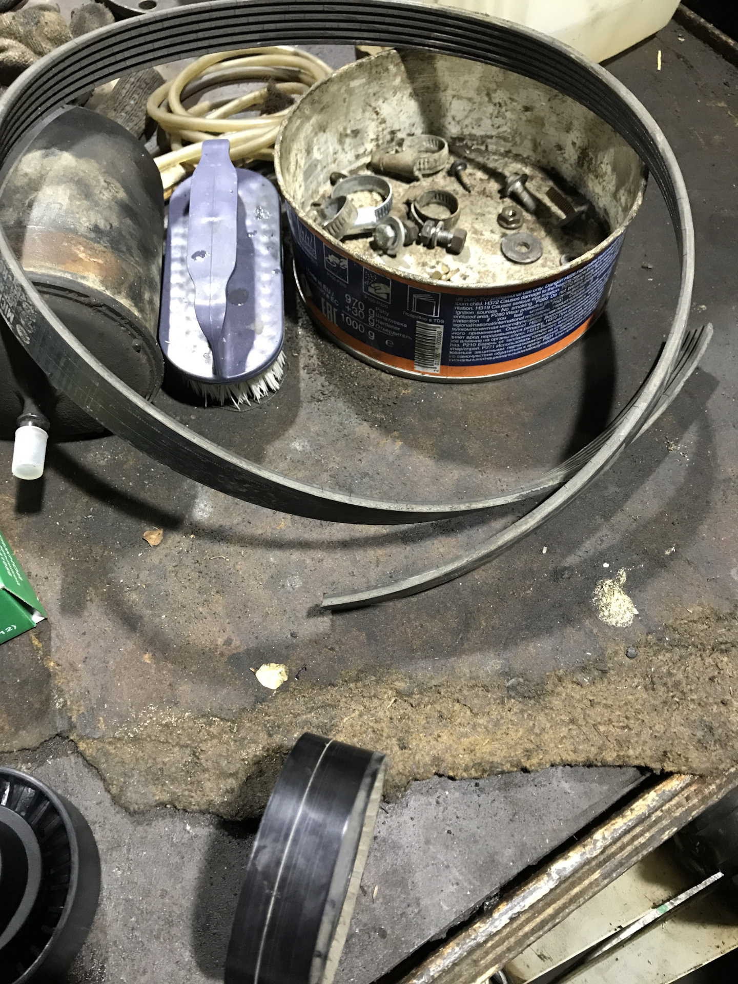 Замена ремня генератора и натяжного ролика. — Lada Калина Спорт, 1,6 л ...