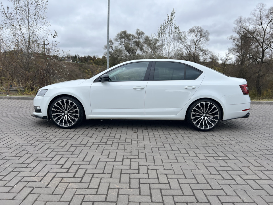 Диффузор/Сплиттер — Skoda Octavia A7 Mk3, 1,8 л, 2018 года | стайлинг ...