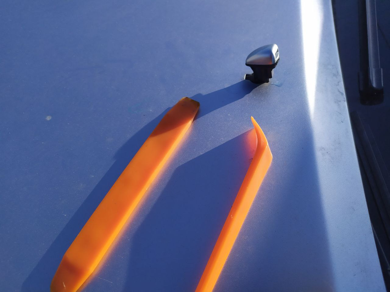 Регулировка веерных форсунок омывателя — Toyota Progres, 2,5 л, 1999 ...