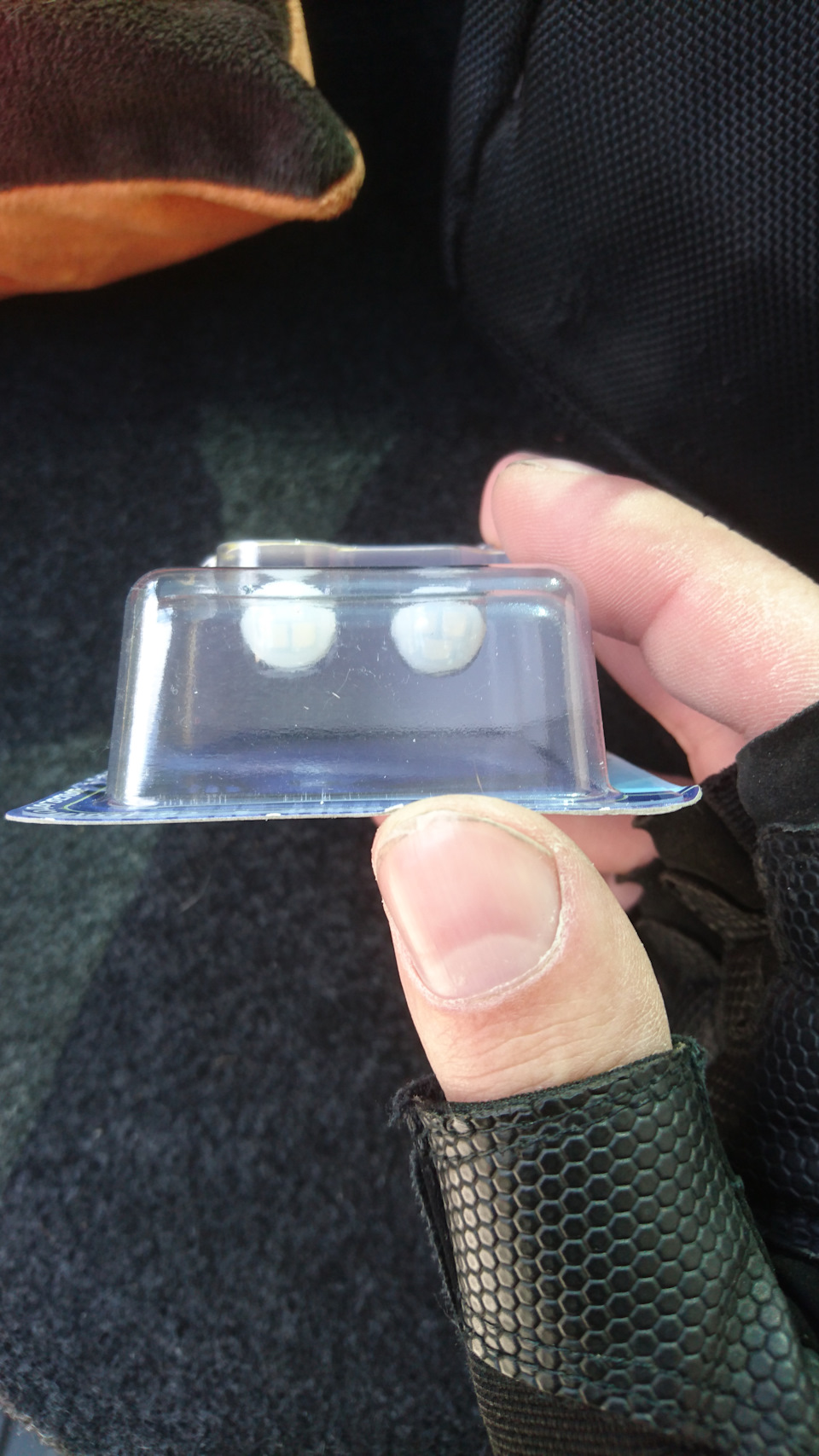 Замена габаритных лампочек на диоды в задней оптике — Lada 112 Coupe, 1 ...