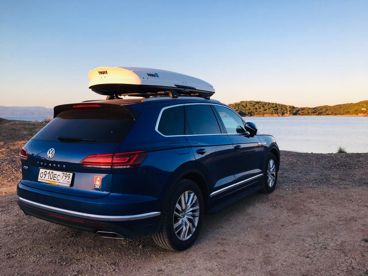 Фольксваген туарег 3. Thule Volkswagen Touareg 2019. Туарег 3. Touareg Reef. Туарег яхта Volkswagen Touareg.