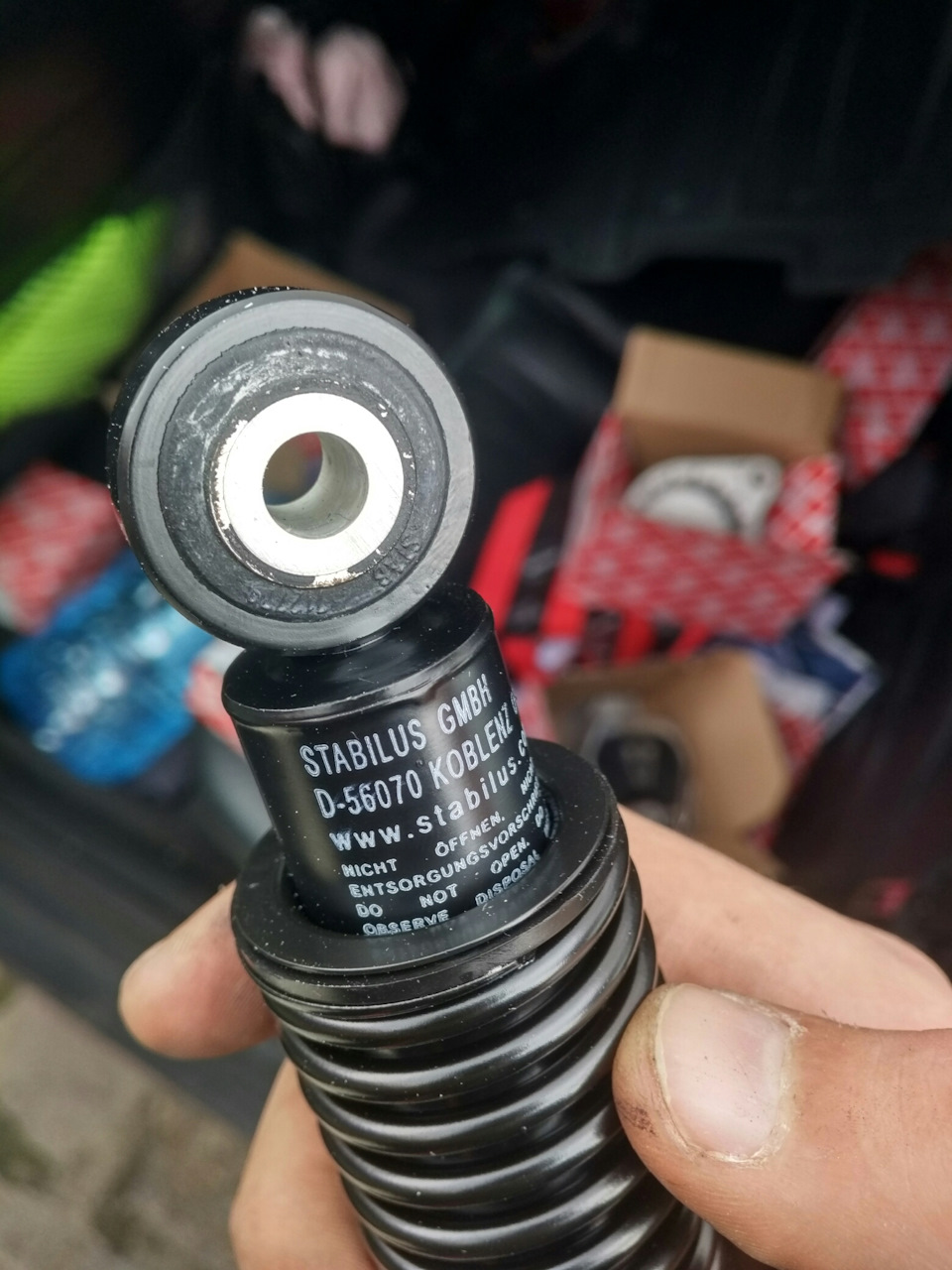 Фото в бортжурнале Audi A6 (C4). Запчасти на фото: O56070