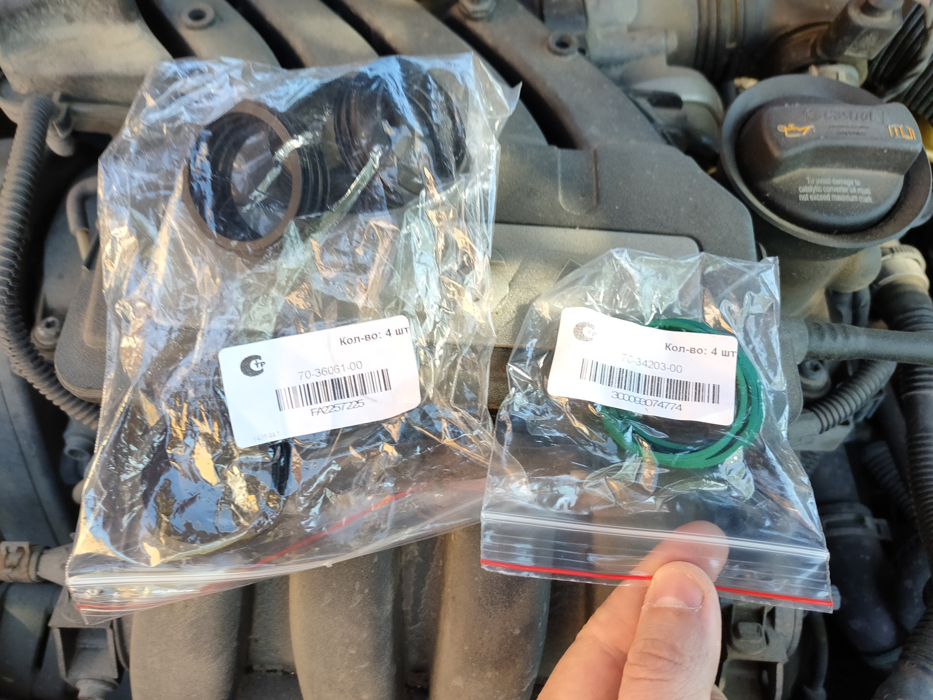 Замена прокладок впускного коллектора — Skoda Octavia A5 Mk2, 1,6 л ...