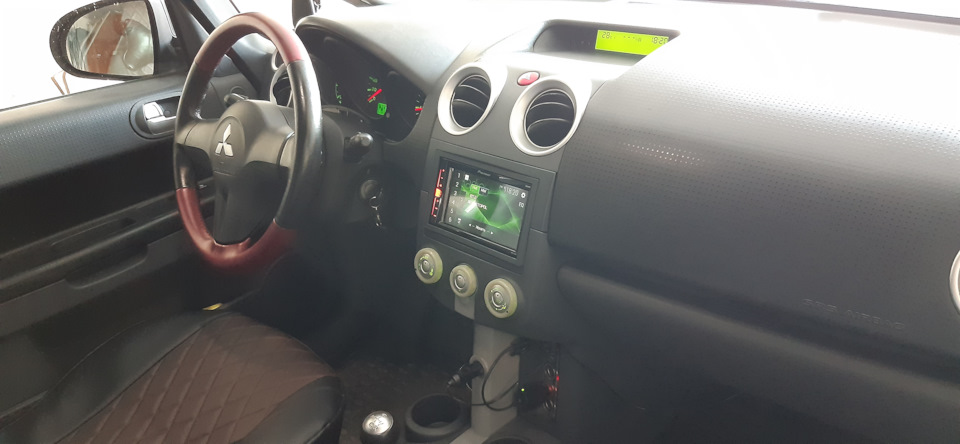 Руль с кнопками Mitsubishi Colt и подключение нештатной магнитолы ...
