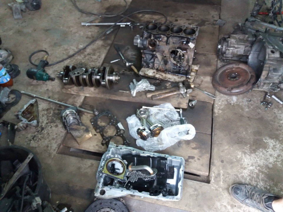 Раскидали мотор — Audi S3 (8L)