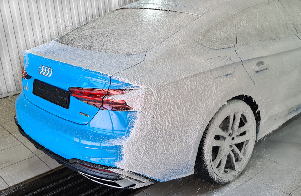 Фото в бортжурнале Audi A5 Sportback (2G)