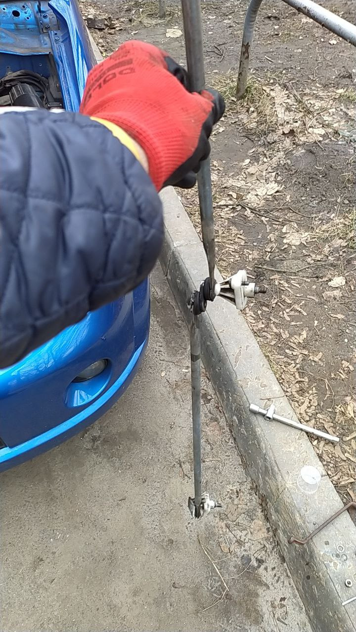 Скрип стеклоочистителей. — Suzuki Ignis II, 1,3 л, 2004 года | своими ...