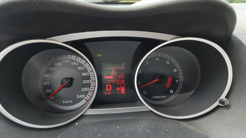 Замена головного света — Mitsubishi Outlander XL, 2,4 л, 2008 года ...