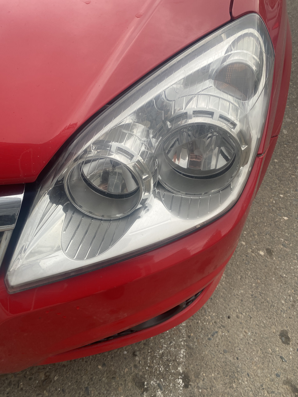 Запотевание фары на опеле после мойки — Opel Astra H, 1,8 л, 2012 года ...