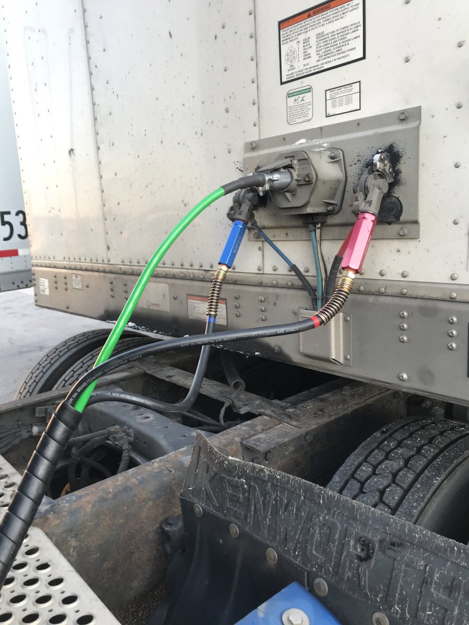 Плюс новые воздушные шланги — Kenworth T2000