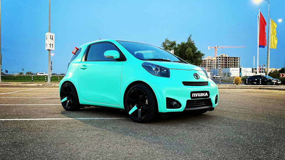 Toyota iQ 1.3 бензиновый 2013 | #пушкалитрушка на DRIVE2