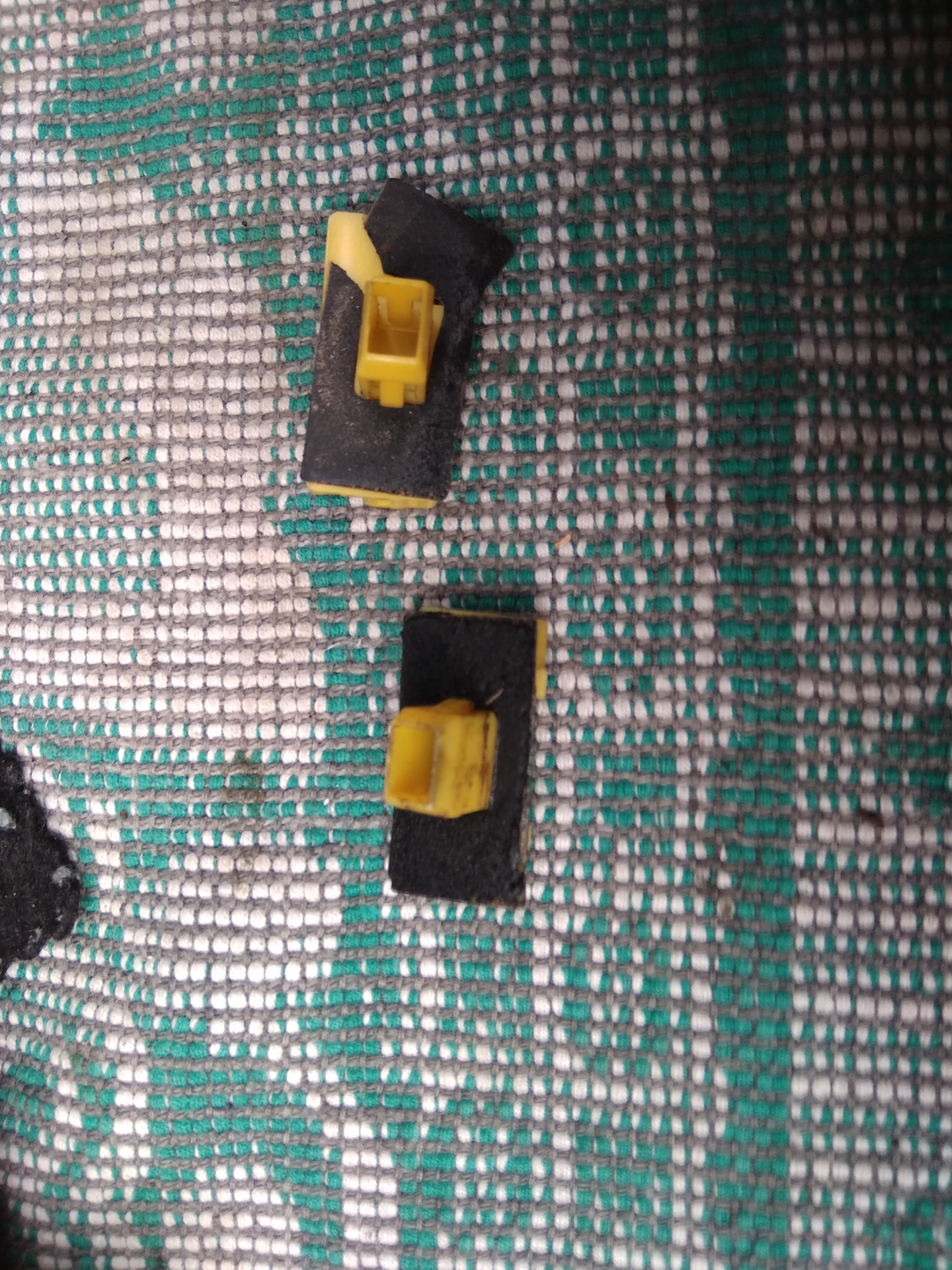 Течь багажника 😠 — Hyundai Sonata IV (EF), 2 л, 2008 года | своими ...