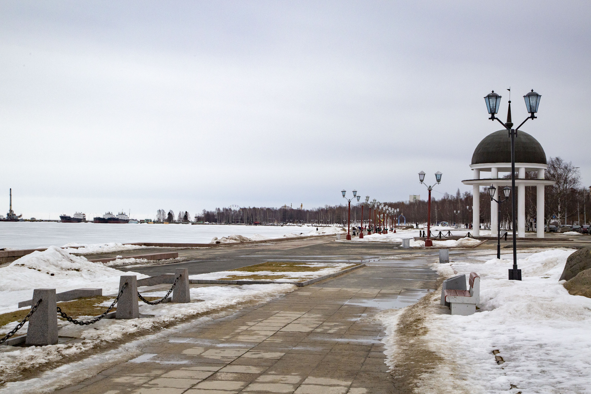 Погода в петрозаводске. Петрозаводск март. Петрозаводск в марте. Петрозаводск достопримечательности зимой. Петрозаводск в апреле.