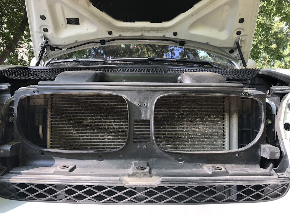 Сетка в ноздри — BMW X5 (E70), 3 л, 2010 года | своими руками | DRIVE2