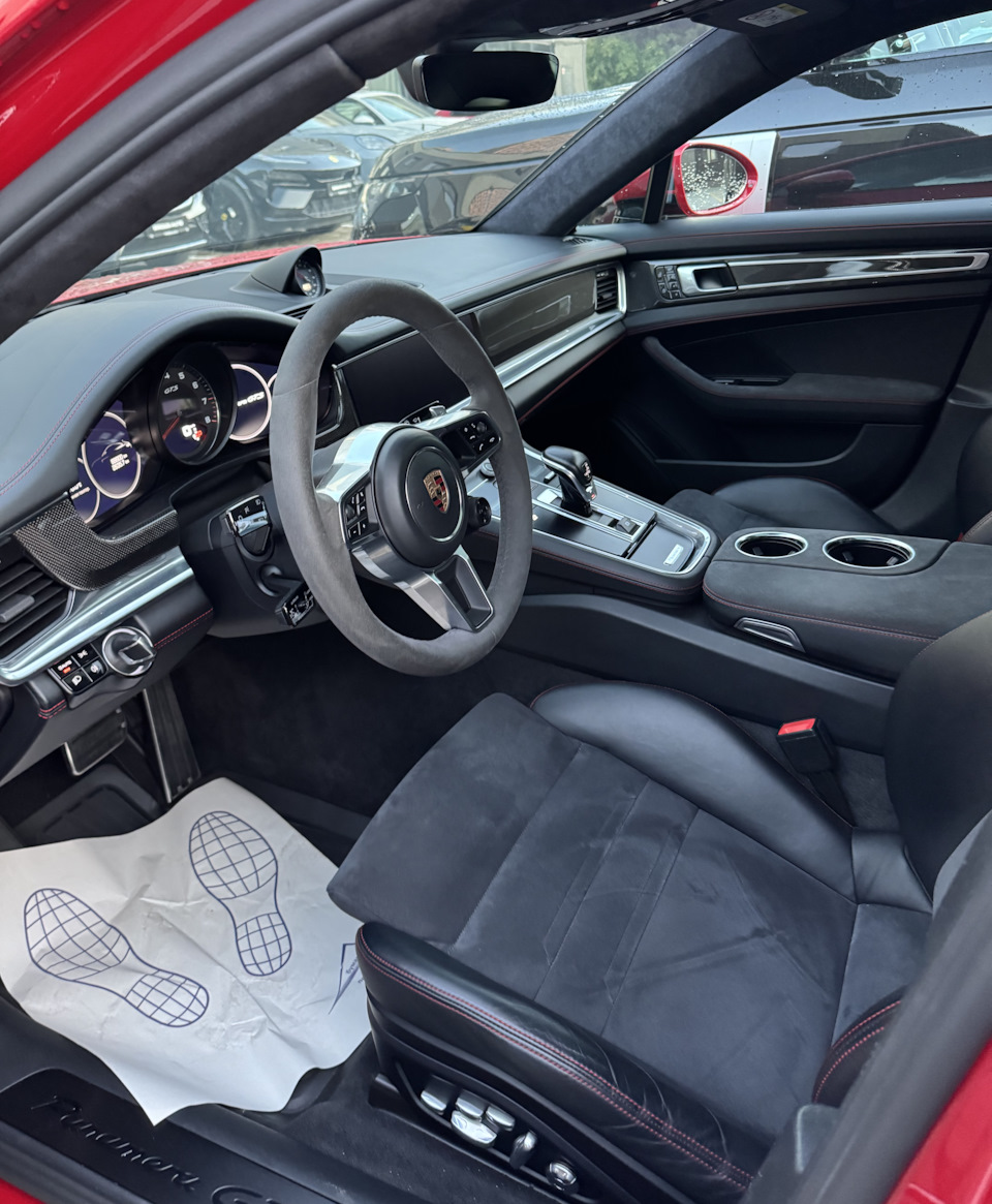 Хорошо держится салон! — Porsche Panamera (2G) 971