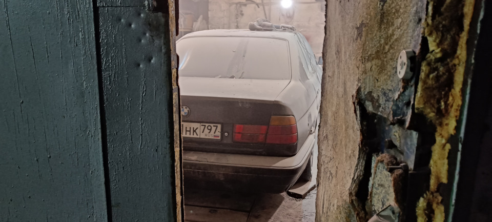 Фото в бортжурнале BMW 5 series (E34)