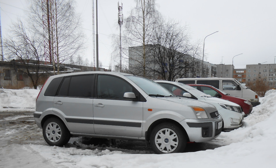Снег 28.03.19г. — Ford Fusion