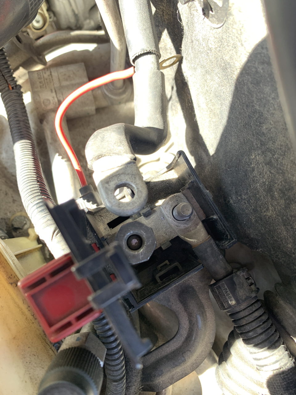 Недозаряд аккумулятора Q7 — Audi Q7 (1G), 4,2 л, 2007 года ...