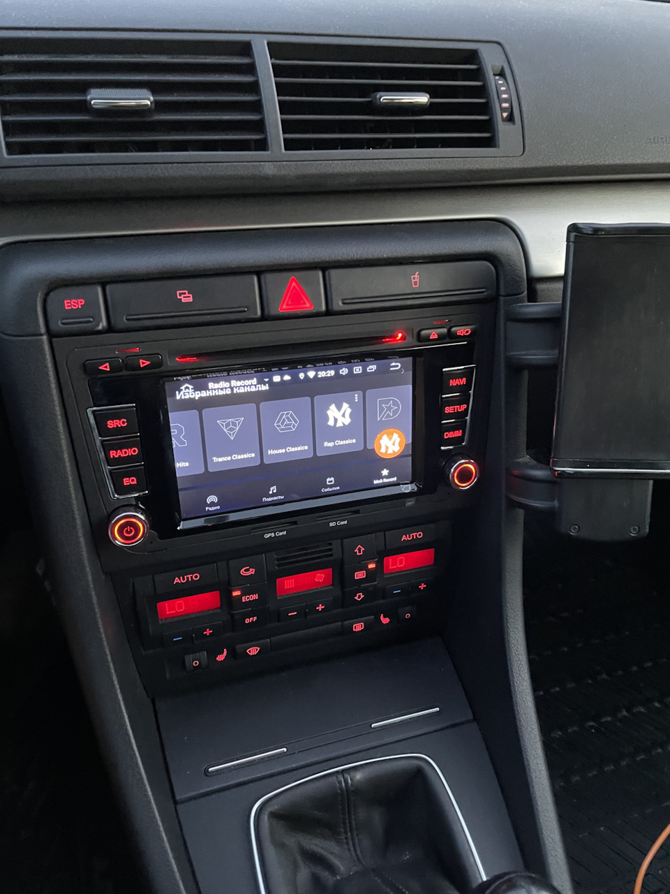Замена штатной магнитоллы — Audi A4 (B7), 2,5 л, 2005 года | автозвук ...
