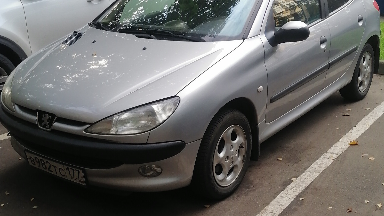 Peugeot 206 1.4 бензиновый 2001 | Первая машина на DRIVE2