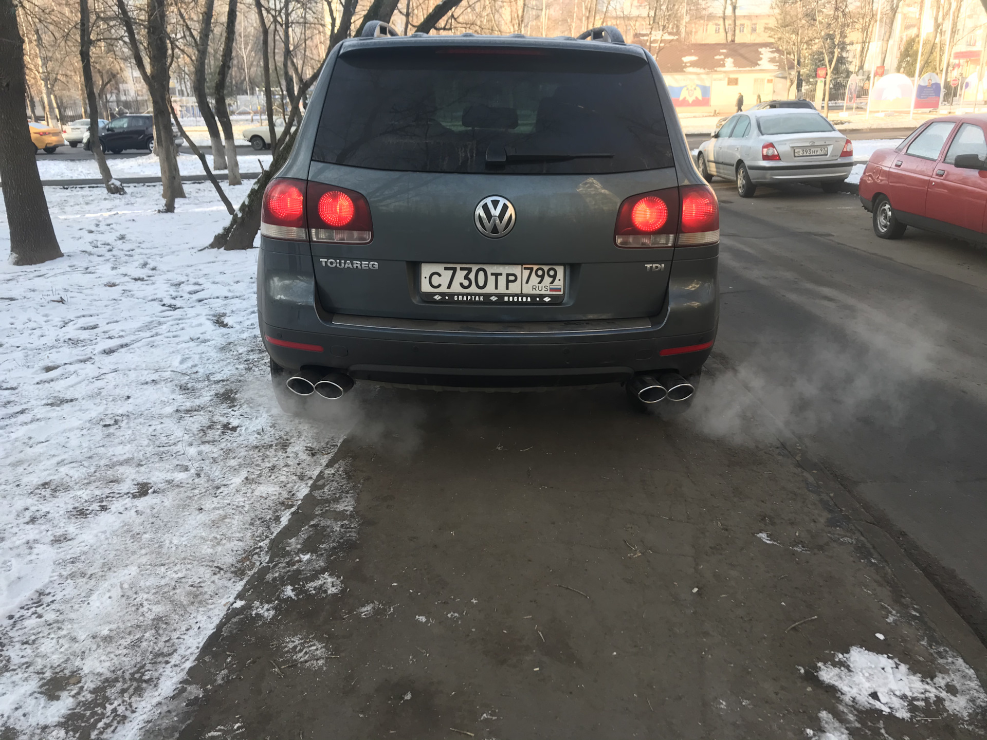 Замена насадок глушителя — Volkswagen Touareg (1G), 2,5 л, 2008 года ...