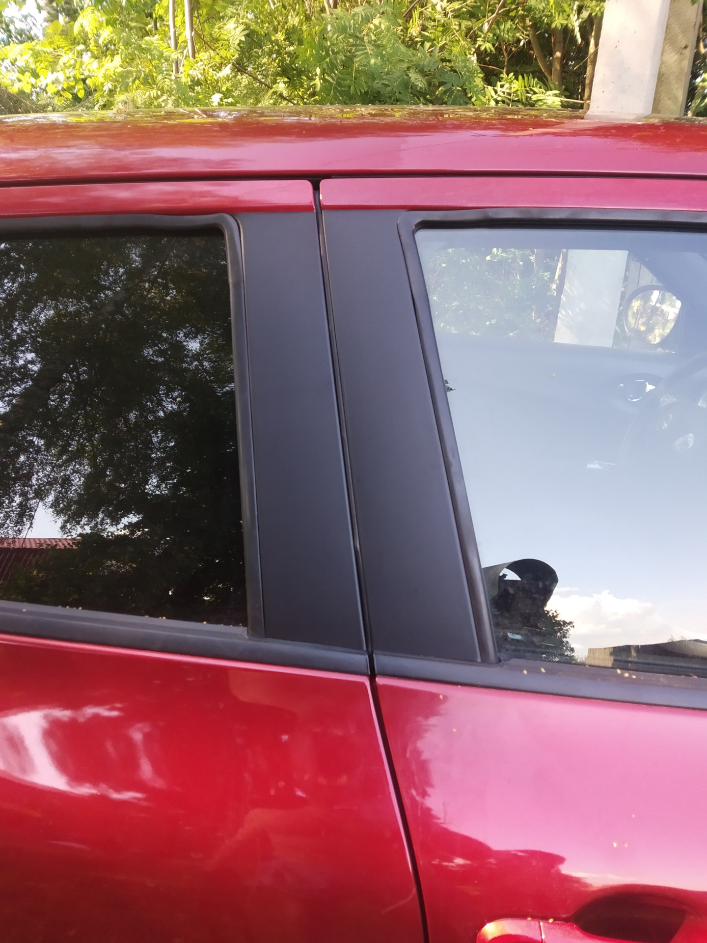 Замена черной пленки на стойках, воздушного и салонного фильтра ...