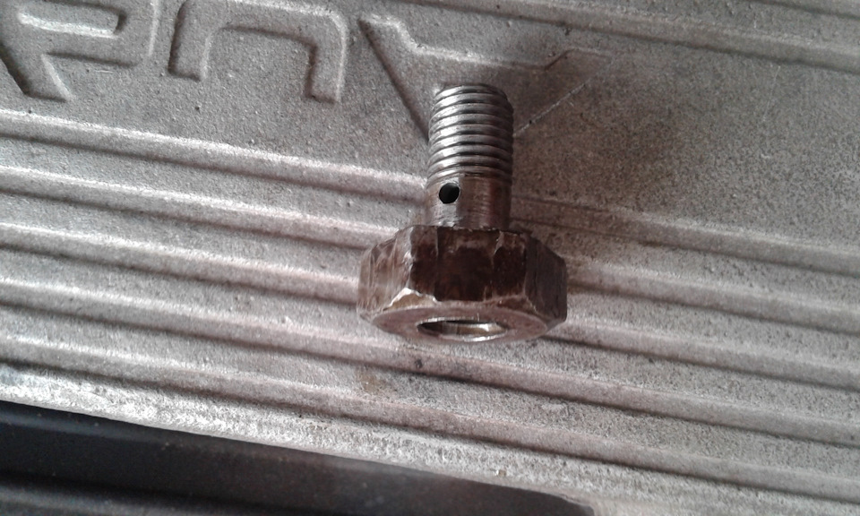 Фото в бортжурнале Audi 100 (C3)