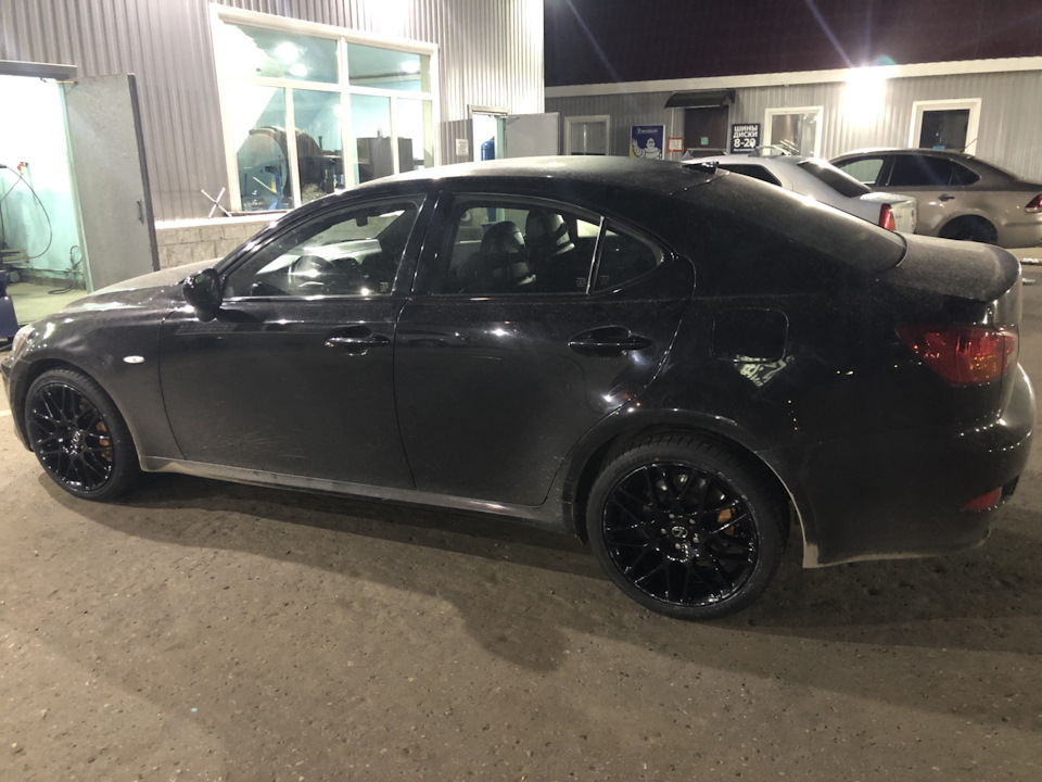 Общий вид, поздно очень было, они круглосуточно работают ! — Lexus IS II