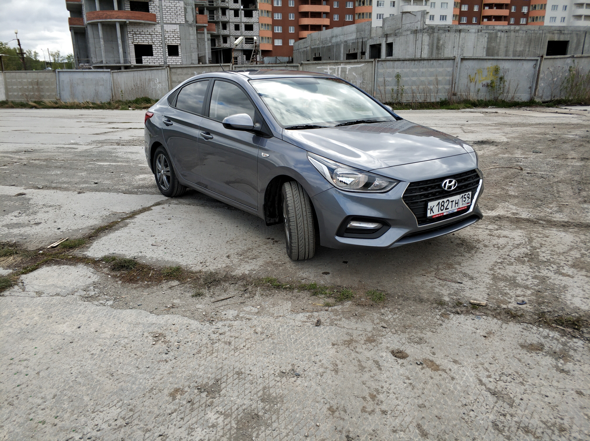 Солярис оцинкованный. Hyundai Solaris 2. Hyundai Solaris 2g. Hyundai Solaris 21. Hyundai Solaris 2021 серый.