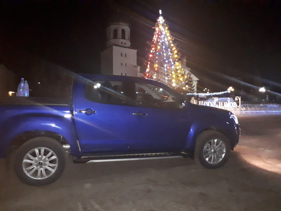 Там же — Isuzu D-Max (1G)