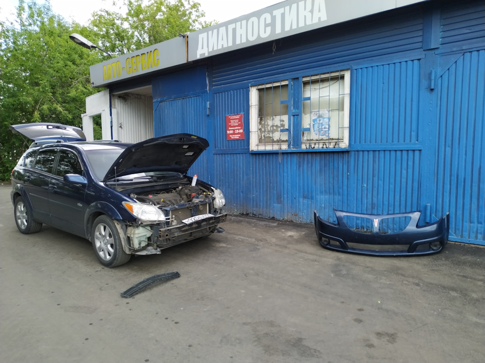 Покраска переднего бампера — Pontiac Vibe (1G), 1,8 л, 2005 года ...