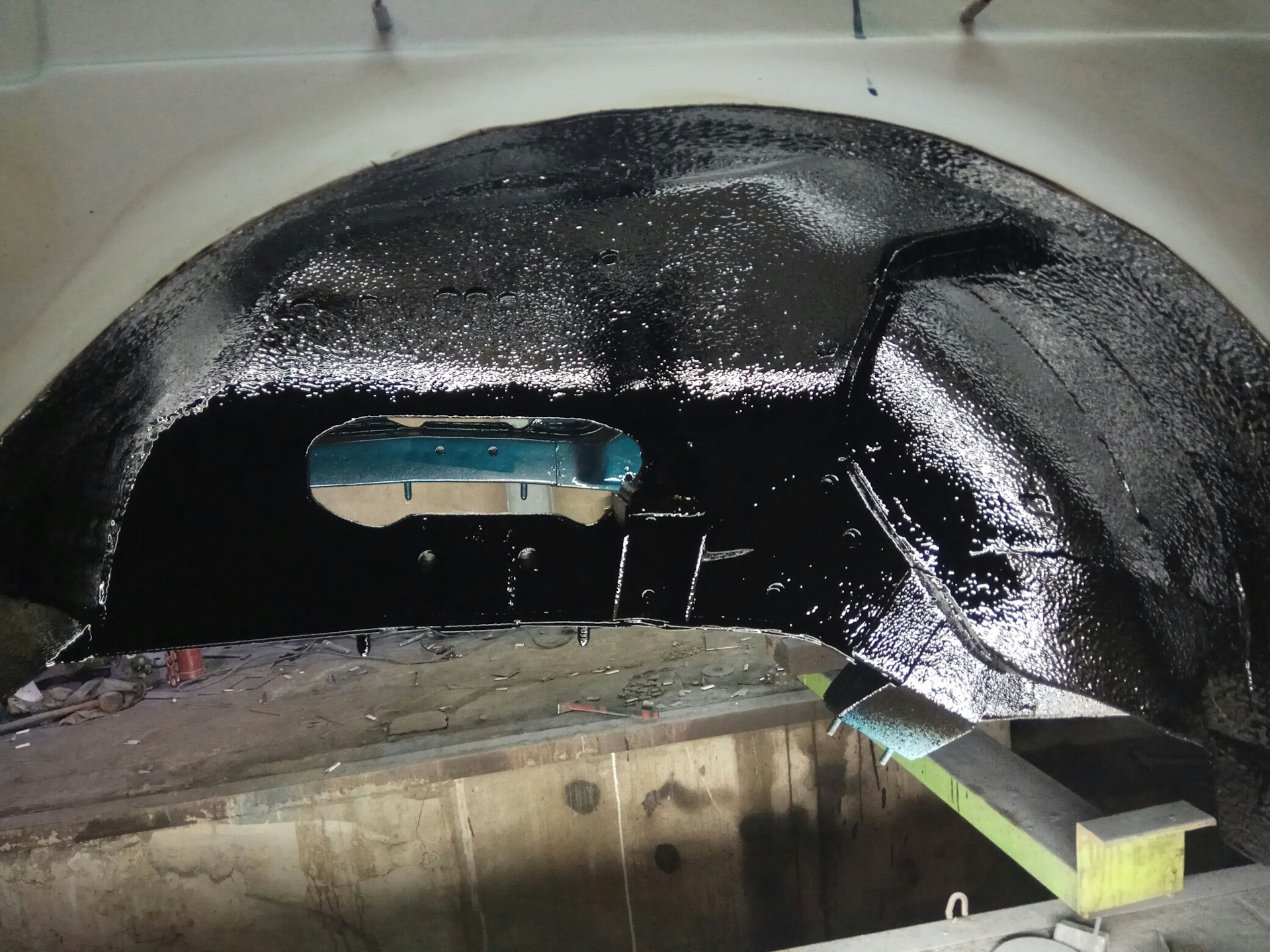 жидкие арки. жидкие подкрылки для колесных арок драйв 2. шумоизоляция арок ваз 2114. жидкие арки. жидкие подкрылки dinitrol динитрол.