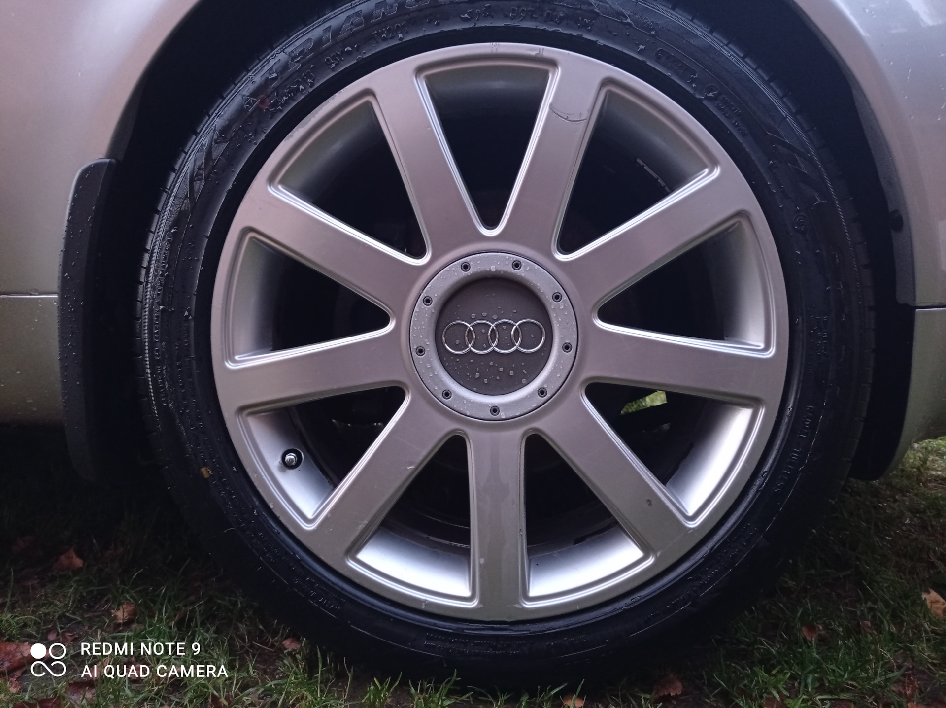 Диска 235. Audi 235/45 r18. Диски 235/45 r18. 235 45 18 Диски. 215 45 18 На диск 8 j встанет.