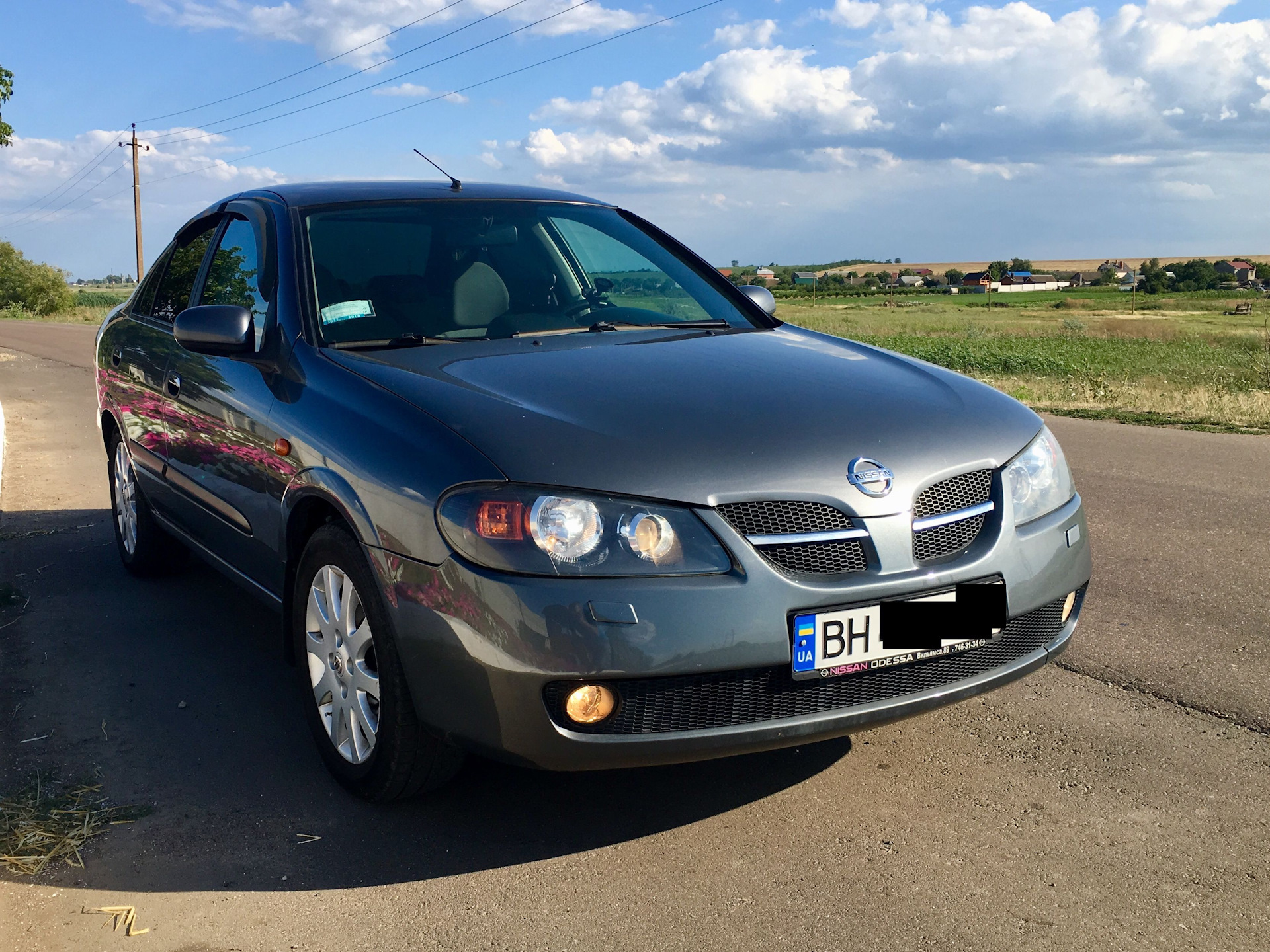 Nissan Almera n16 2005