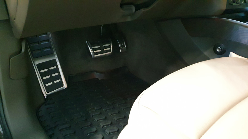 Фото в бортжурнале Audi Q5 (1G)
