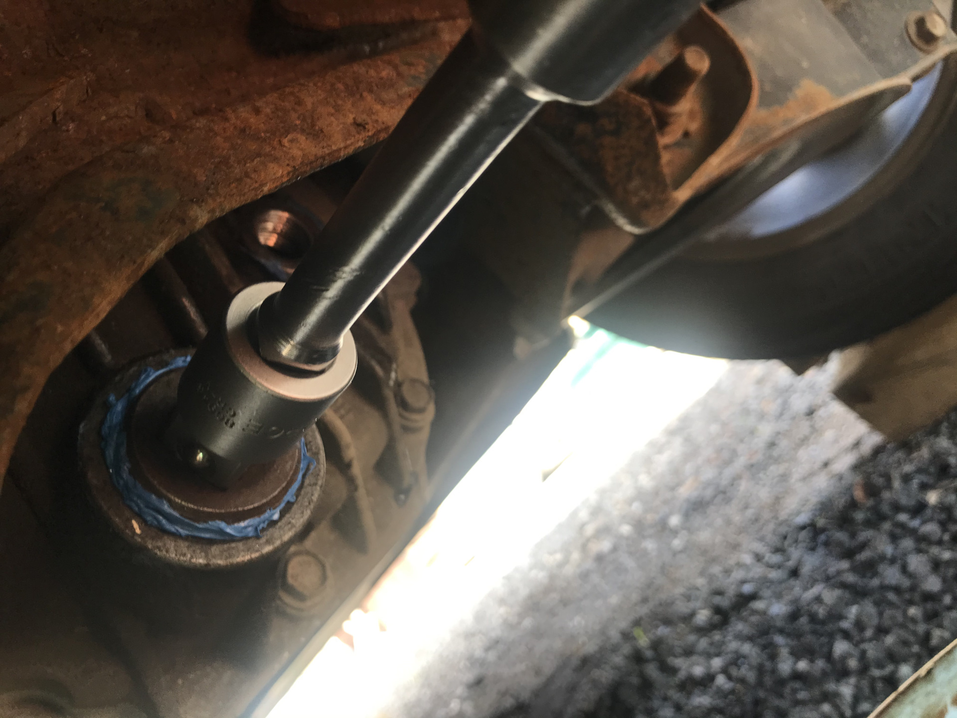 Замена масла в заднем редукторе и раздаточной коробке — DRIVE2