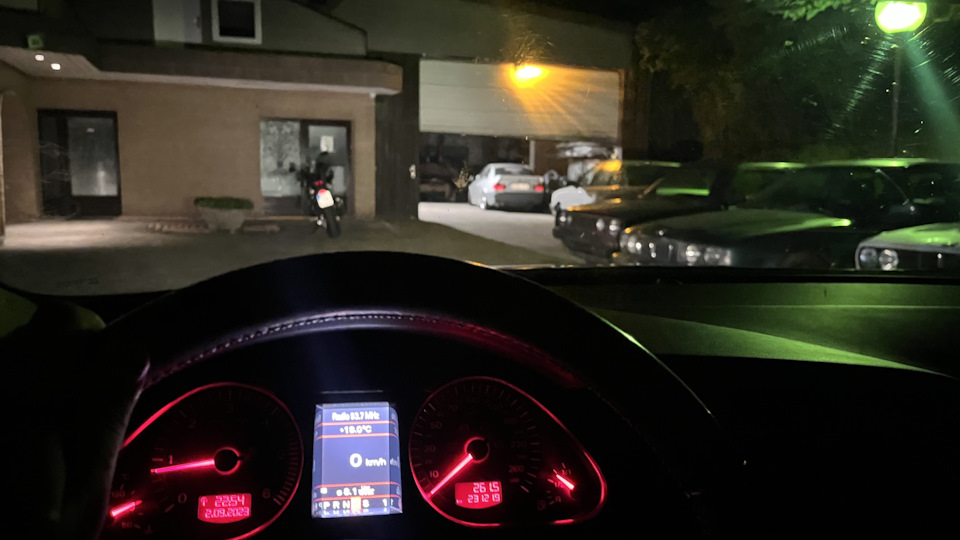 Мелочи: замена масла да полировка глаз. Сажа в выхлопной — Audi A6 (C6 ...