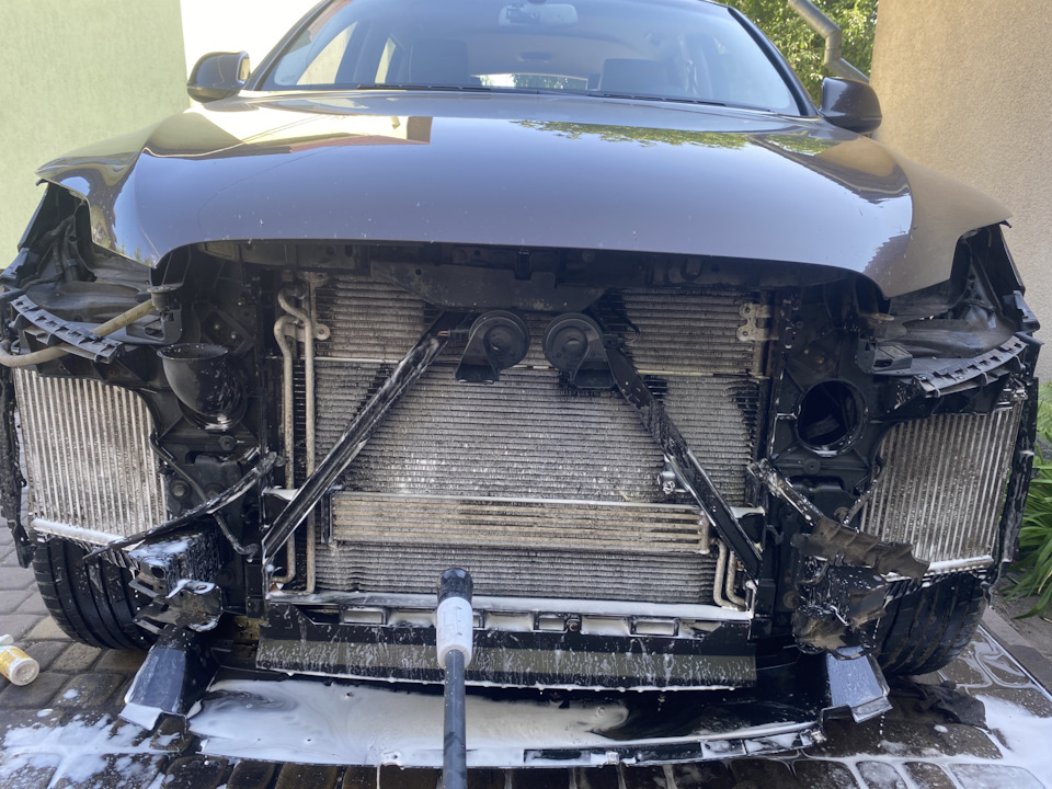 Мойка радиаторов (без снятия) — Audi Q7 (1G), 3 л, 2011 года | своими ...