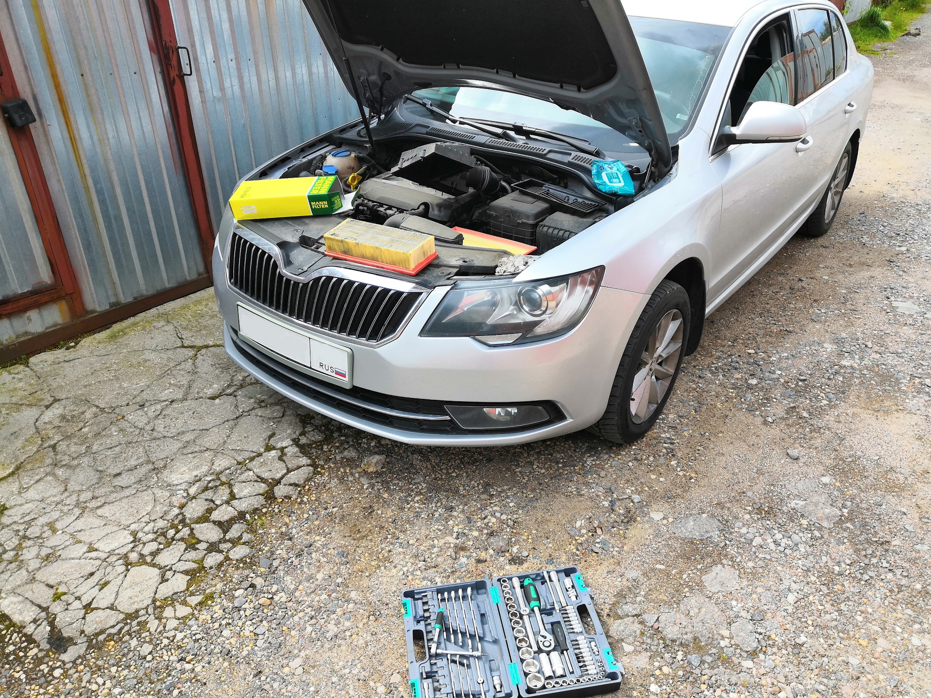 Техобслуживание №2 — Skoda Superb Mk2, 2 л, 2013 года | плановое ТО ...