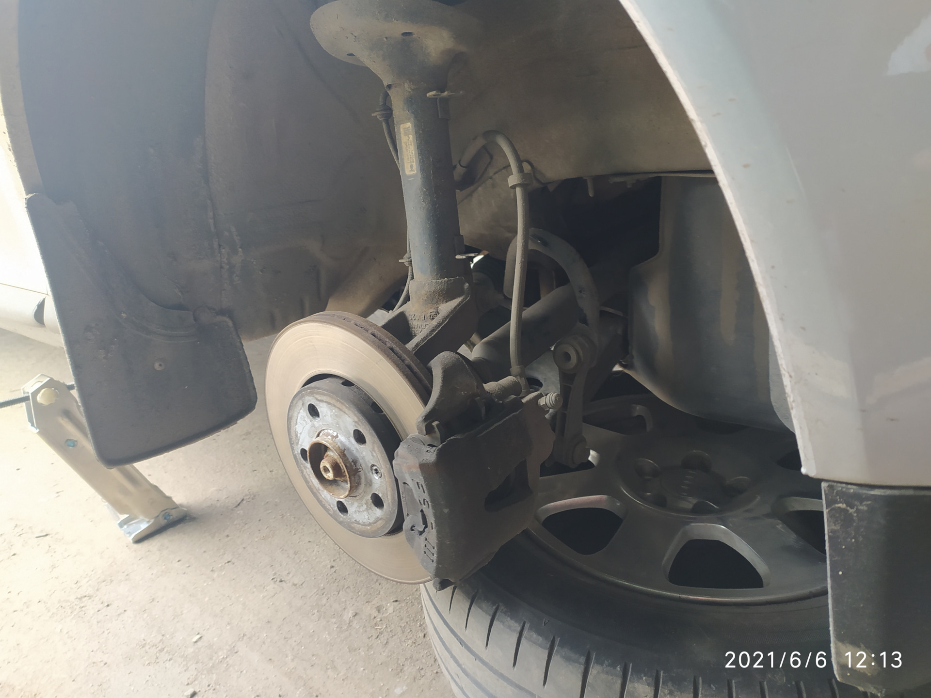 Замена втулок стабилизатора - Audi A3 (8L), 1,6 л, 2001 года своими руками DRIVE