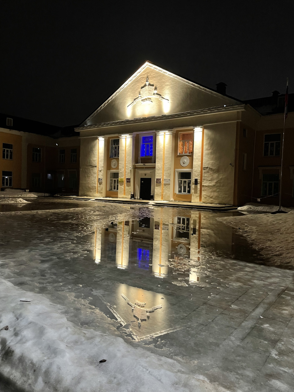 Strata se1 в лондоне. Мгу архитектура здания сталинский ампир. Здание министерства сельского хозяйства сша. Мгу ломоносова 1949-1953. Высотка гостиница ленинградская.