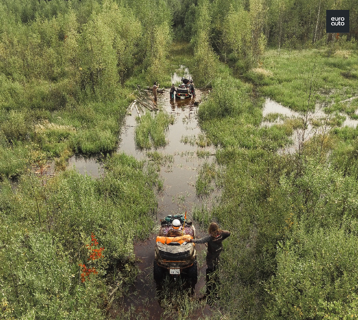 Русская дорога. Dodge van grx21 по грязи. Развилка дорог в горах. Трасса м60 хабаровск владивосток. Дороги дороги экспедиции.